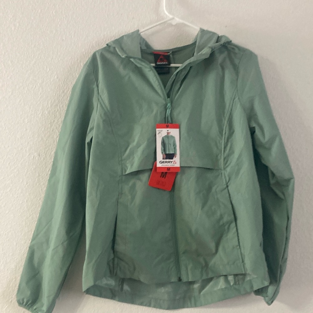 Women’s packable jacket